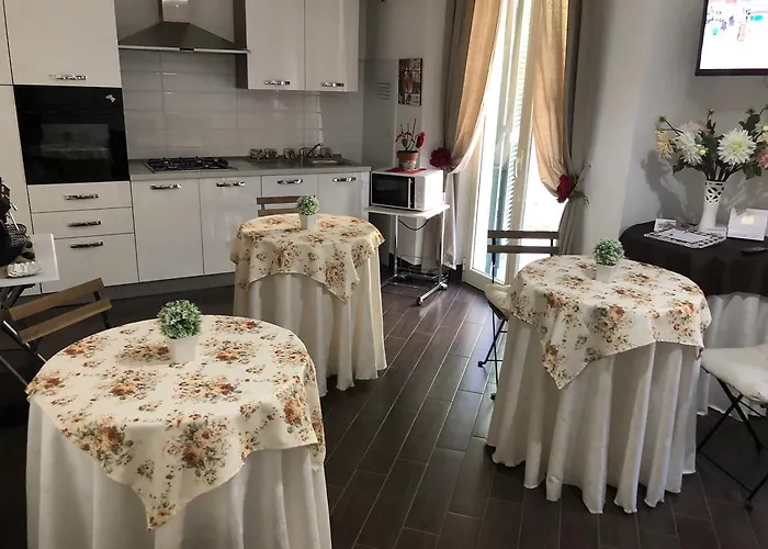 Rosaly Panzió 4*