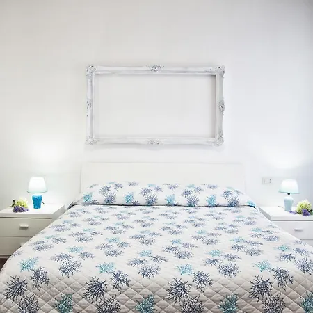 Alojamento de Acomodação e Pequeno-almoço Rosaly 4*